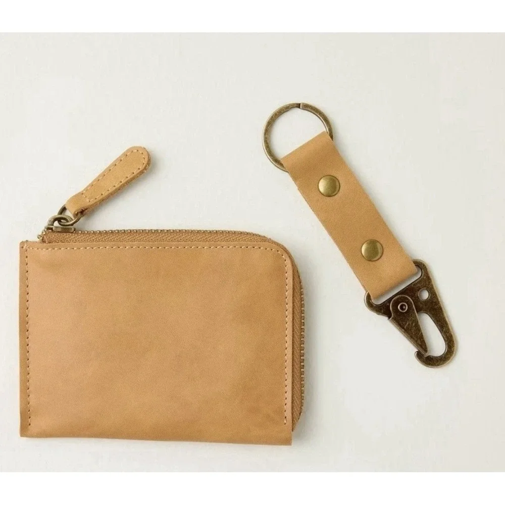 Hearth & Hand with Magnolia Coin Wallet & Keychain - Tan Leather - NEW